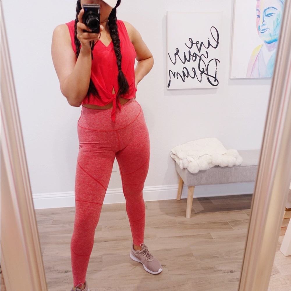 ISO! Alphalete Leggings - Picture 5 of 6